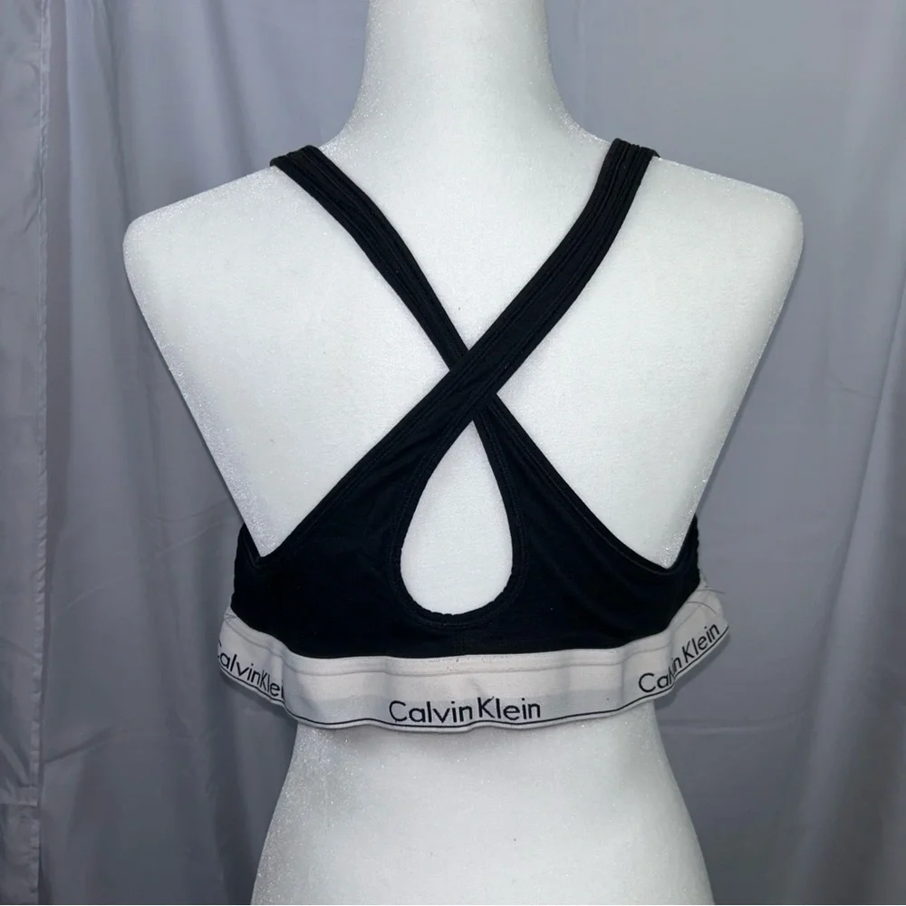 Calvin Klein Bralette Modern Molded Cups Pad Crisscross Adjustable Straps Bra XL